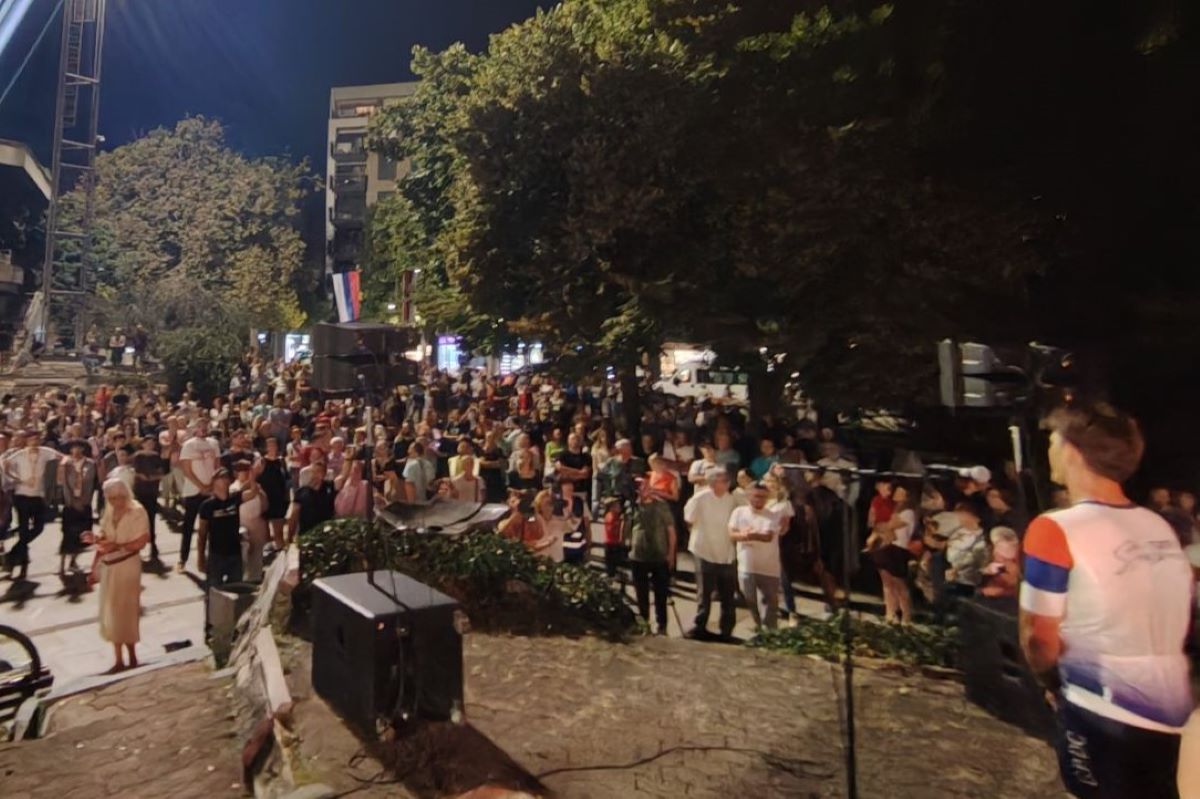 Biciklisti na Gradskom trgu